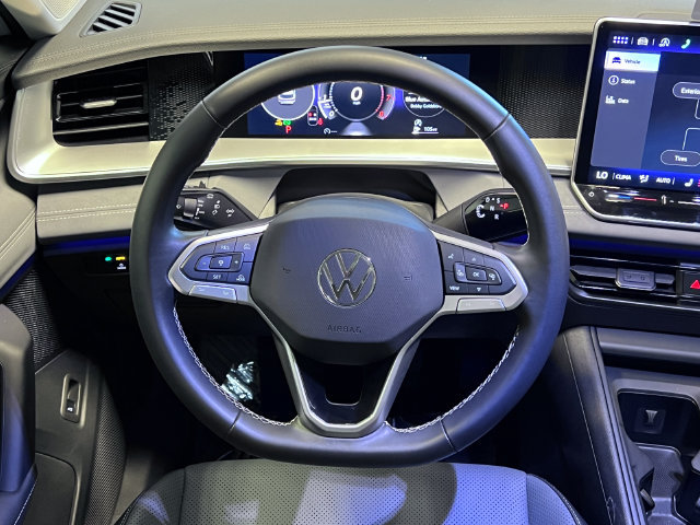 Certified 2026 Volkswagen Tiguan SE FWD image 20
