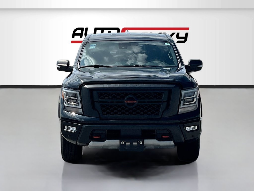 Used 2022 Nissan Titan PRO-4X w/ Pro-4x Convenience Package AWD/4WD image 2