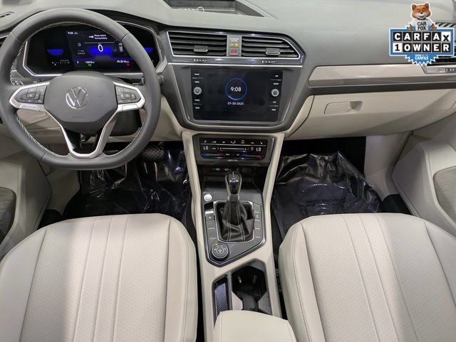 Used 2022 Volkswagen Tiguan SE AWD/4WD image 24