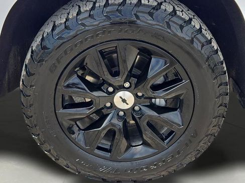 Used 2021 Chevrolet Silverado 1500 RST AWD/4WD image 17