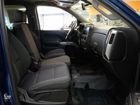 Used 2018 Chevrolet Silverado 1500 LT w/ All Star Edition image 32