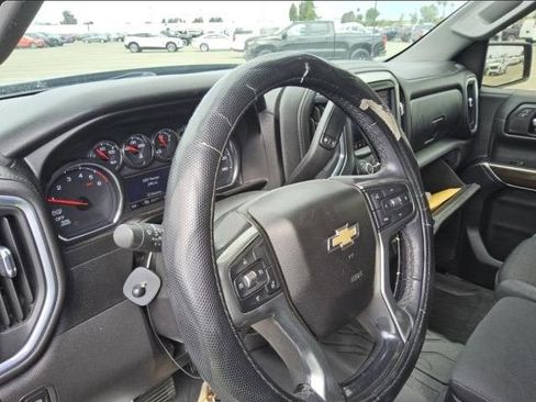 Used 2021 Chevrolet Silverado 1500 LT w/ Bed Protection Package AWD/4WD image 6