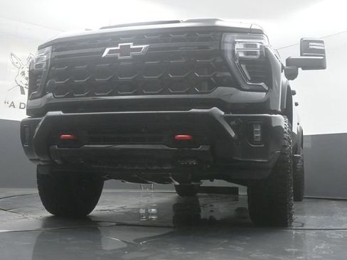 New 2026 Chevrolet Silverado 2500 ZR2 w/ LPO, Dark Essentials Package AWD/4WD image 4