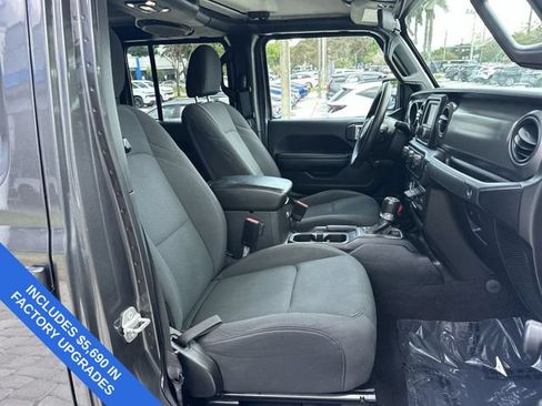 Used 2021 Jeep Gladiator Sport AWD/4WD image 29