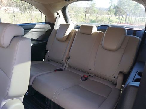 Used 2018 Honda Odyssey EX-L image 19