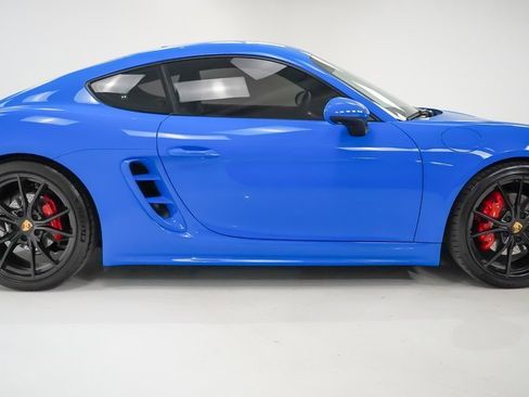 Used 2024 Porsche 718 Cayman S image 9