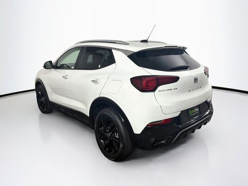 Used 2024 Buick Encore GX Sport Touring FWD image 5