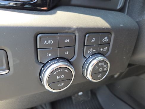 New 2026 GMC Sierra 2500 AT4 w/ AT4 Premium Plus Package image 6