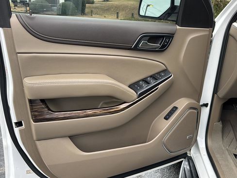 Used 2020 GMC Yukon XL SLT w/ Open Road Package image 14