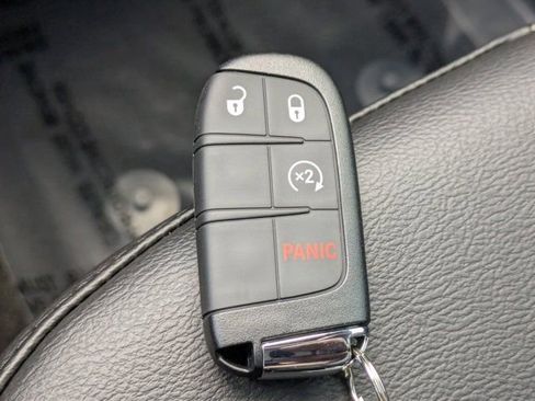 New 2026 Jeep Compass Latitude image 25