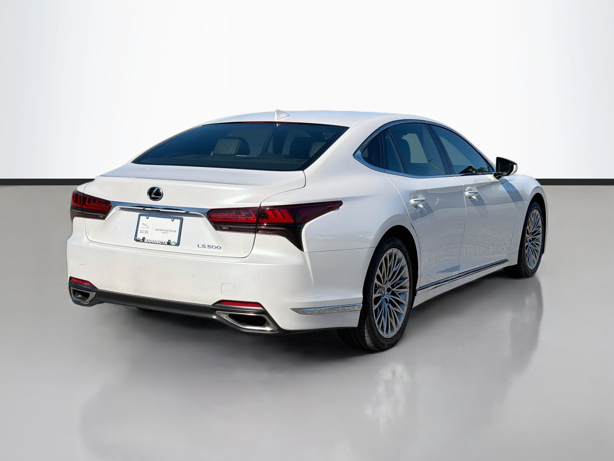Used 2024 Lexus LS 500 RWD image 5