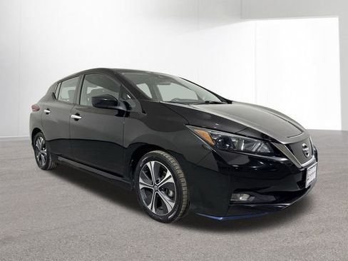 Used 2020 Nissan Leaf SV Plus image 3