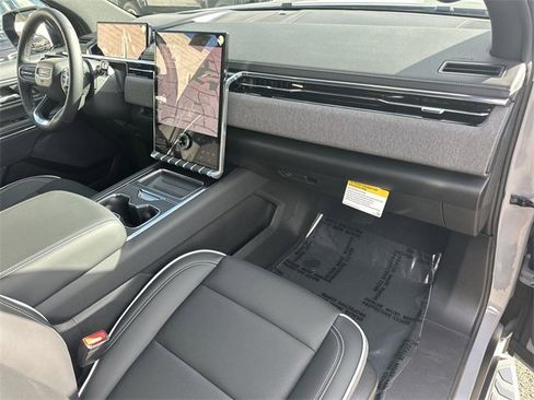 Used 2026 GMC Sierra EV Elevation image 27