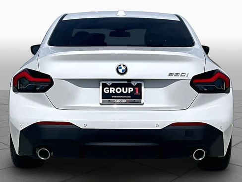 Used 2023 BMW 230i Coupe w/ Premium Package RWD image 4