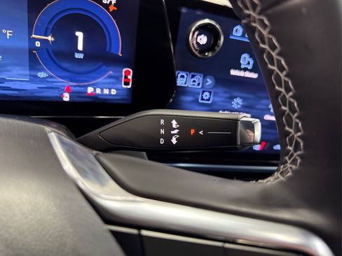 Used 2025 Chevrolet Equinox EV LT image 30