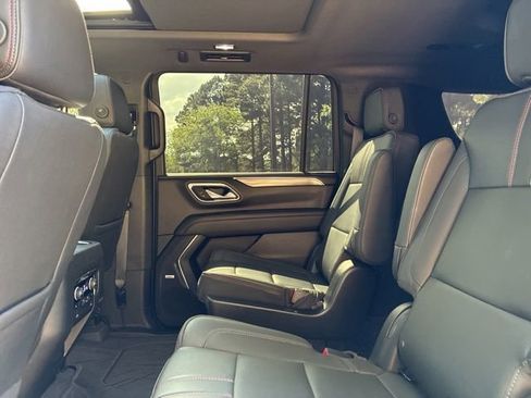 Used 2023 Chevrolet Suburban RST w/ Luxury Package AWD/4WD image 21