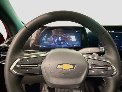 New 2026 Chevrolet Equinox LT w/ LPO, Floor Liner Package image 11