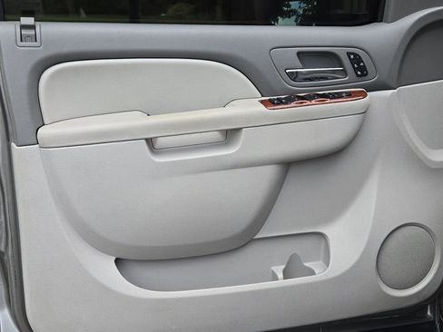 Used 2012 Chevrolet Silverado 2500 LTZ w/ LTZ Plus Package image 13