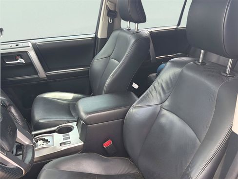 Used 2016 Toyota 4Runner Limited RWD image 5