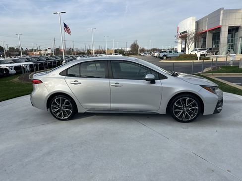Used 2020 Toyota Corolla SE image 11