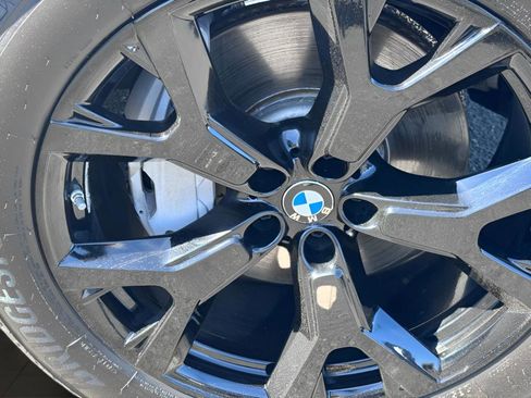 Used 2020 BMW X7 xDrive40i w/ Luxury Seating Package AWD/4WD image 49