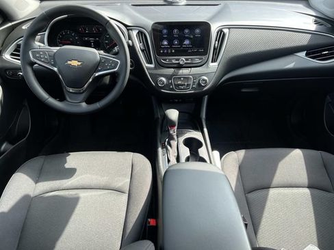Used 2024 Chevrolet Malibu RS FWD image 13
