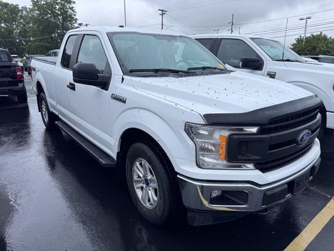 Used 2018 Ford F150 XL w/ Equipment Group 101A Mid AWD/4WD image 3