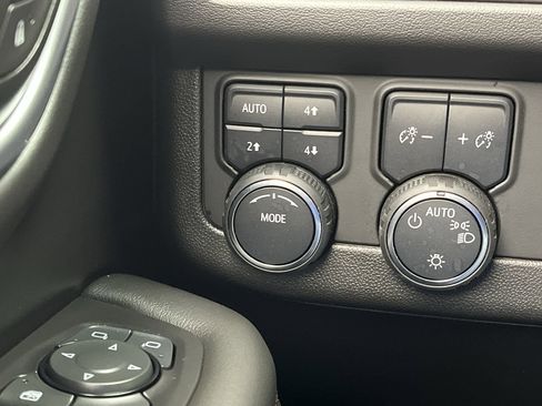 Certified 2024 Chevrolet Tahoe RST w/ Sport Performance Package image 19