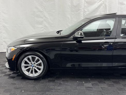 Used 2016 BMW 320i xDrive Sedan w/ Driver Assistance Package image 4