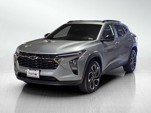 New 2026 Chevrolet Trax RS image 3