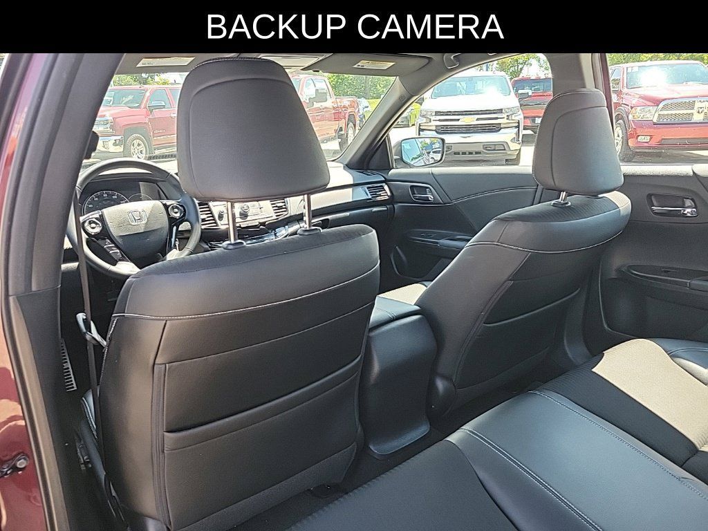 Used 2017 Honda Accord Sport image 12