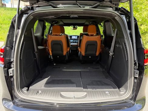 New 2026 Chrysler Pacifica Pinnacle w/ Trailer Tow Group image 20