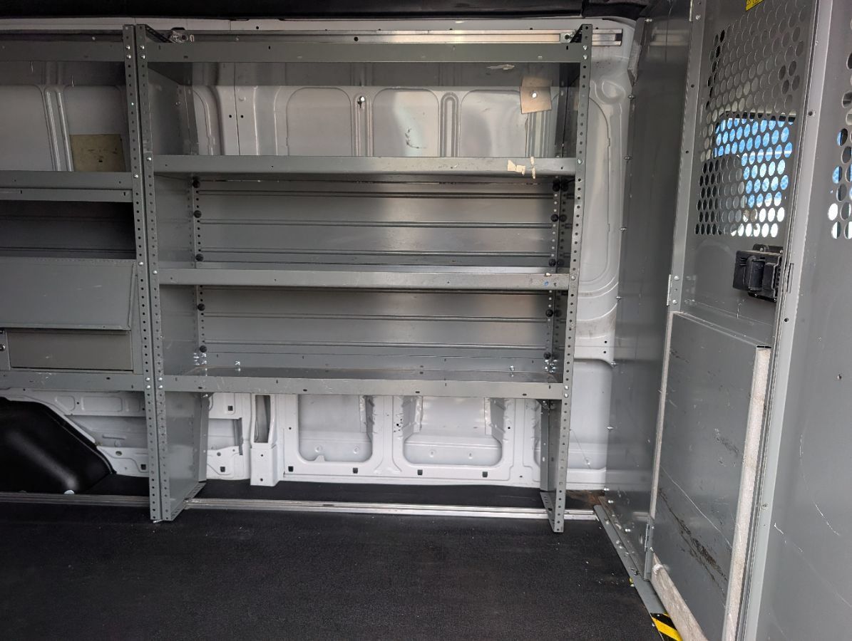 Used 2018 Ford Transit 250 148 Medium Roof RWD image 13