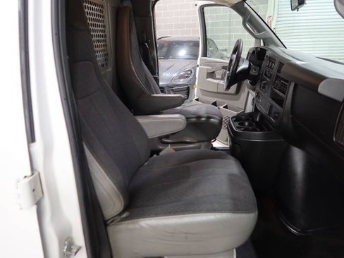 Used 2018 GMC Savana 2500 w/ Driver Convenience Package RWD image 13