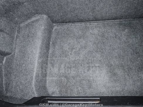 Used 2010 Lincoln Town Car Signature Limited image 94