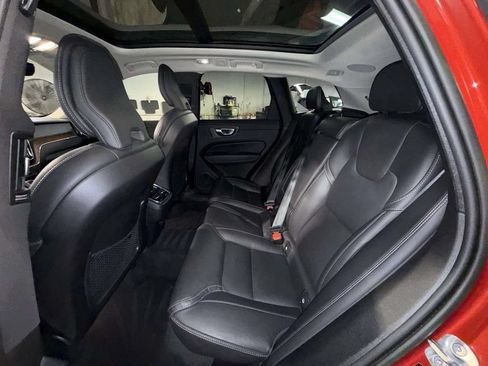 Used 2023 Volvo XC60 B5 Ultimate w/ Protection Package Premier FWD image 19