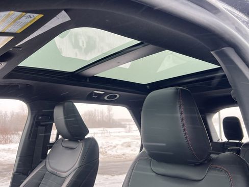 Used 2025 Ford Explorer ST-Line w/ Premium Package image 20