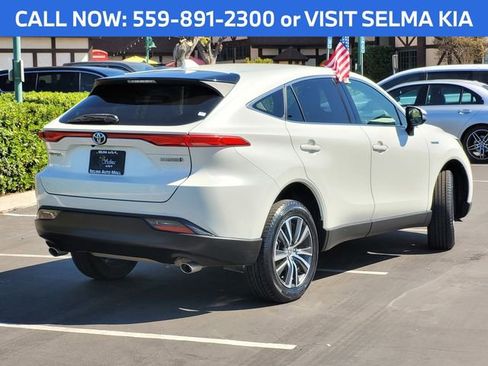 Used 2021 Toyota Venza LE w/ Carpet Mat Package (TMS) image 5