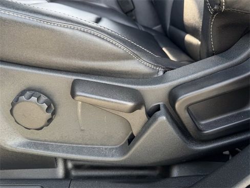 Used 2025 Ford Bronco Badlands image 27