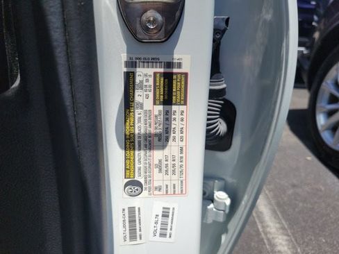 Used 2024 Volkswagen Jetta SE FWD image 32