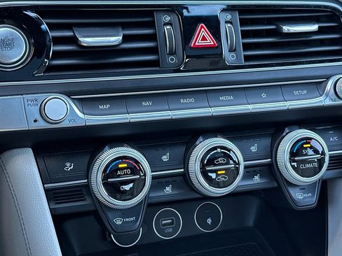 Used 2023 Genesis G70 2.0T w/ Sport Prestige Package image 20