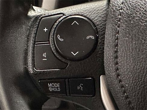 Used 2018 Toyota RAV4 XLE image 24