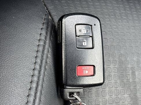 Used 2023 Toyota Tacoma TRD Off-Road w/ TRD Premium Off Road Package image 48