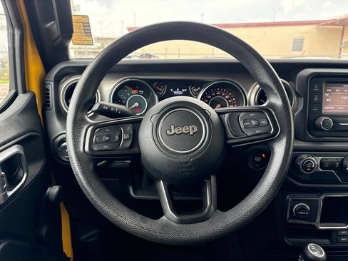 Used 2021 Jeep Wrangler Unlimited Sport AWD/4WD image 19
