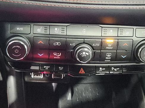 Used 2025 Dodge Durango R/T AWD/4WD image 23