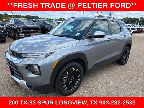 Used 2023 Chevrolet TrailBlazer LT FWD image 3
