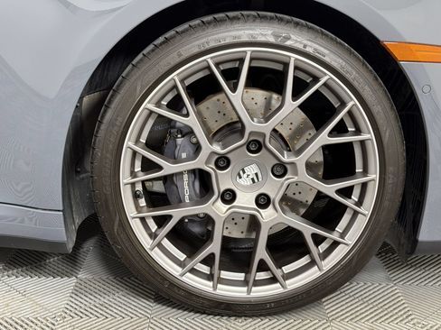 Certified 2025 Porsche 911 Carrera RWD image 15