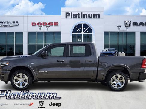 Used 2026 RAM 1500 4x4 Crew Cab image 3