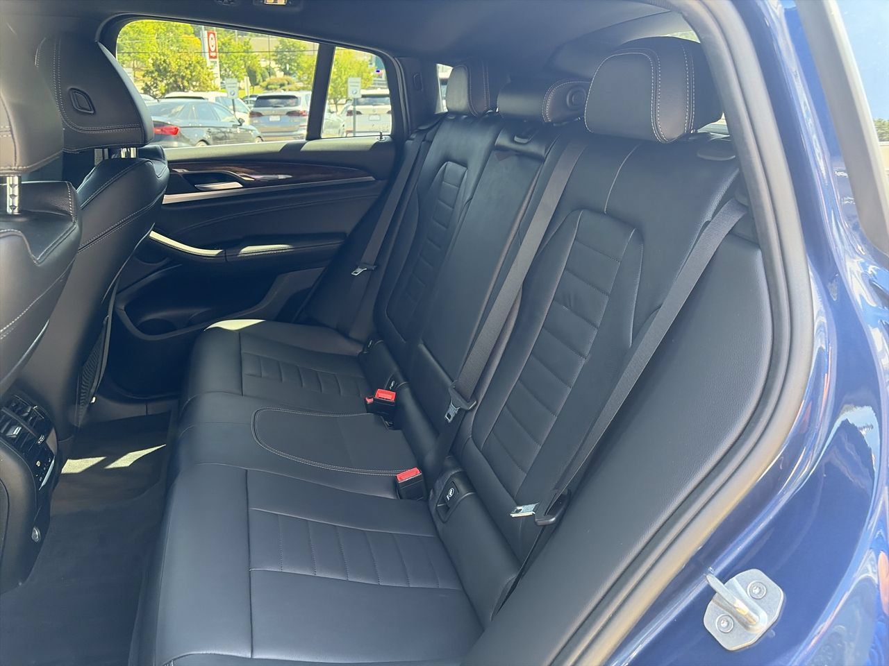 Used 2019 BMW X4 xDrive30i w/ Driving Assistance Package AWD/4WD image 31