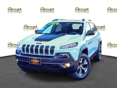Used 2017 Jeep Cherokee Trailhawk w/ Comfort & Convenience Group